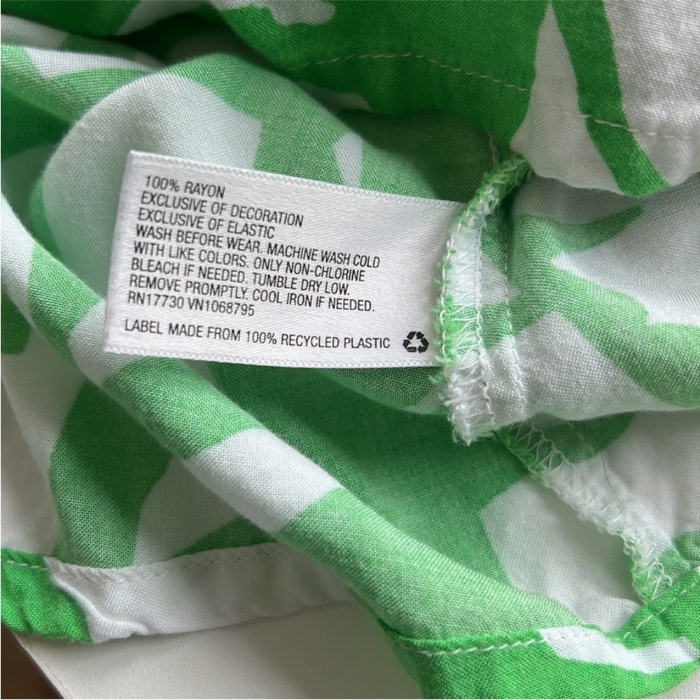 Lilly Pulitzer Green and White tropical kids Top - Picture 11 of 11